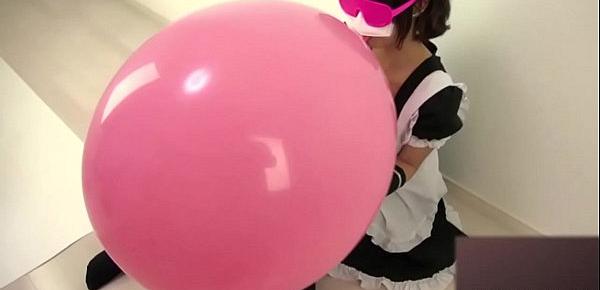  Balloon popping ScreamFetish